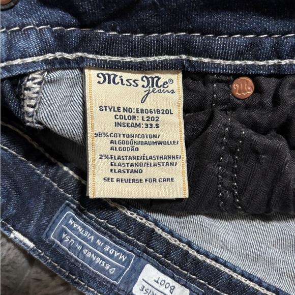 Miss Me Dark Blue Mid-Rise Bootcut Jeans. SZ26 - Picture 6 of 8
